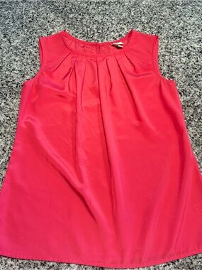Sleeveless blouse